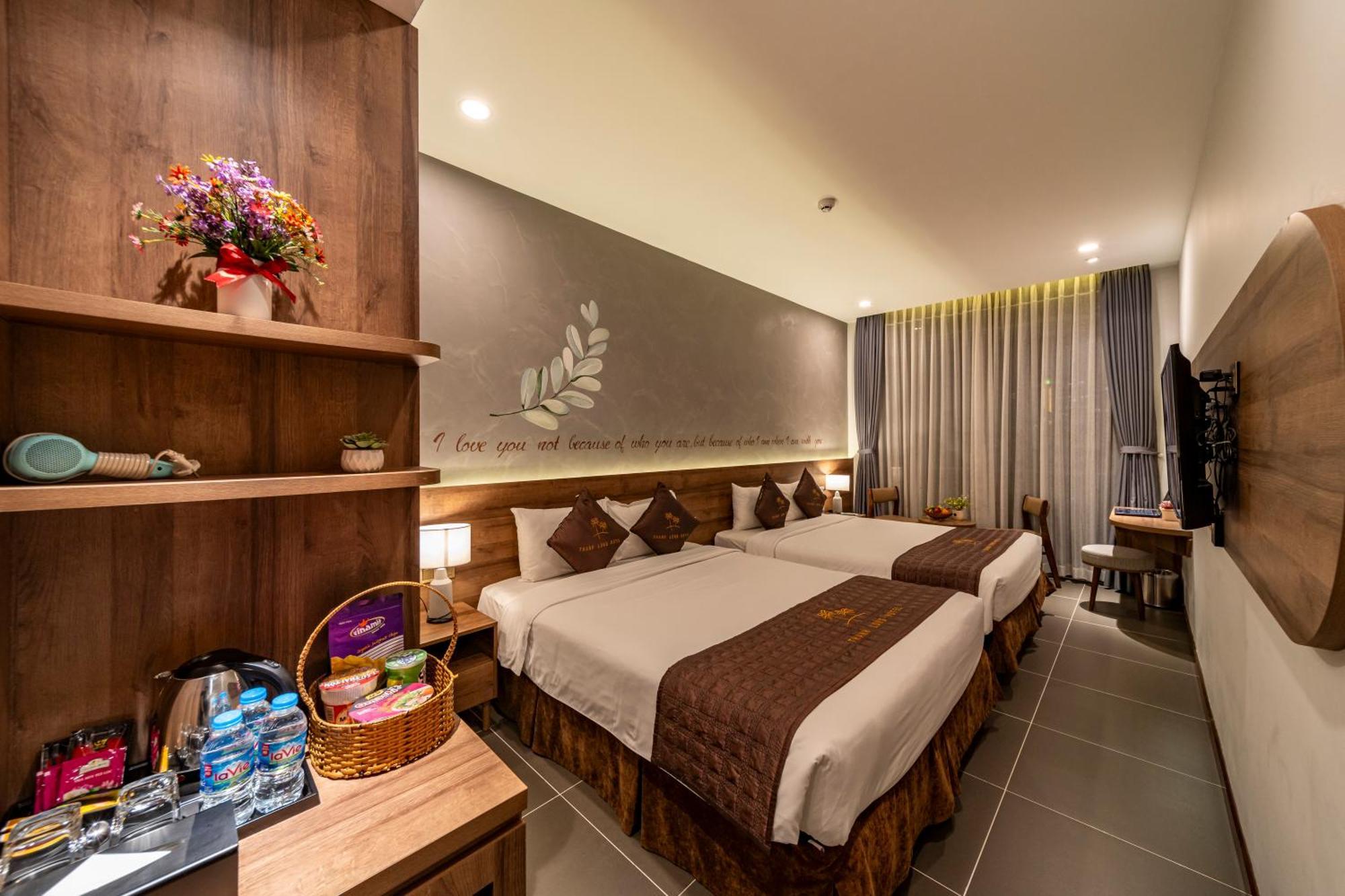 Thanh Long Hotel - Bach Dang Хошимін Екстер'єр фото